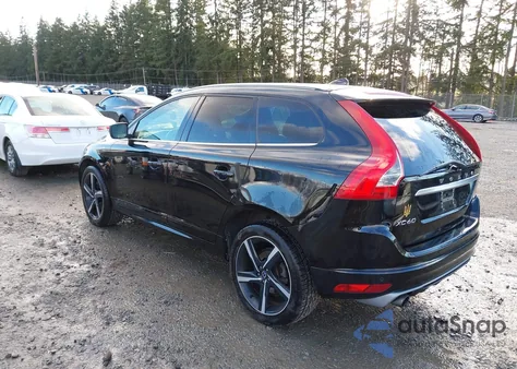 2016 Volvo Xc60 T6 Drive-E R-Design Platinum z USA, uszkodzony, nr VIN YV449MRS6G2923534